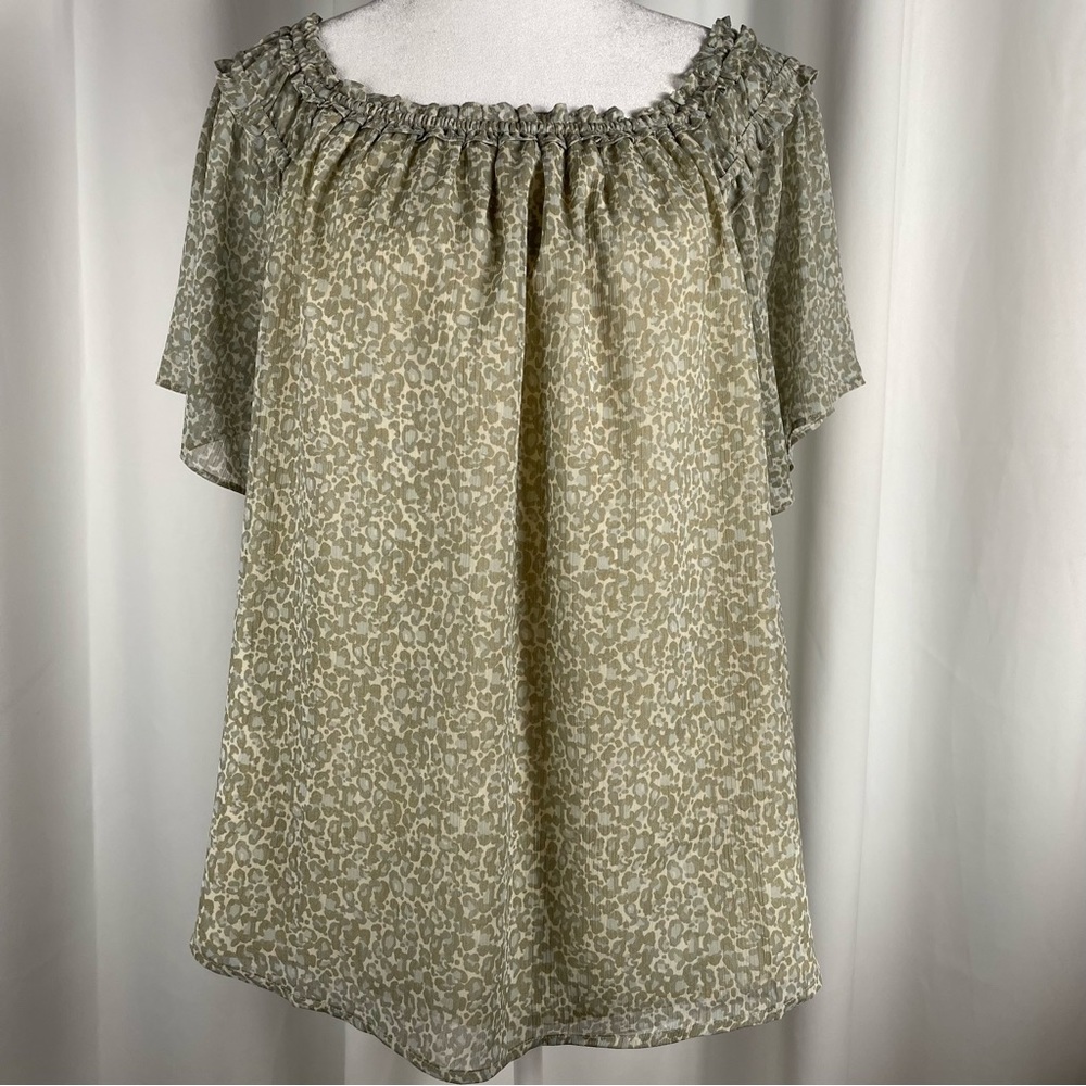 DNKY Lightweight Leopard Print Top Women’s Size Large